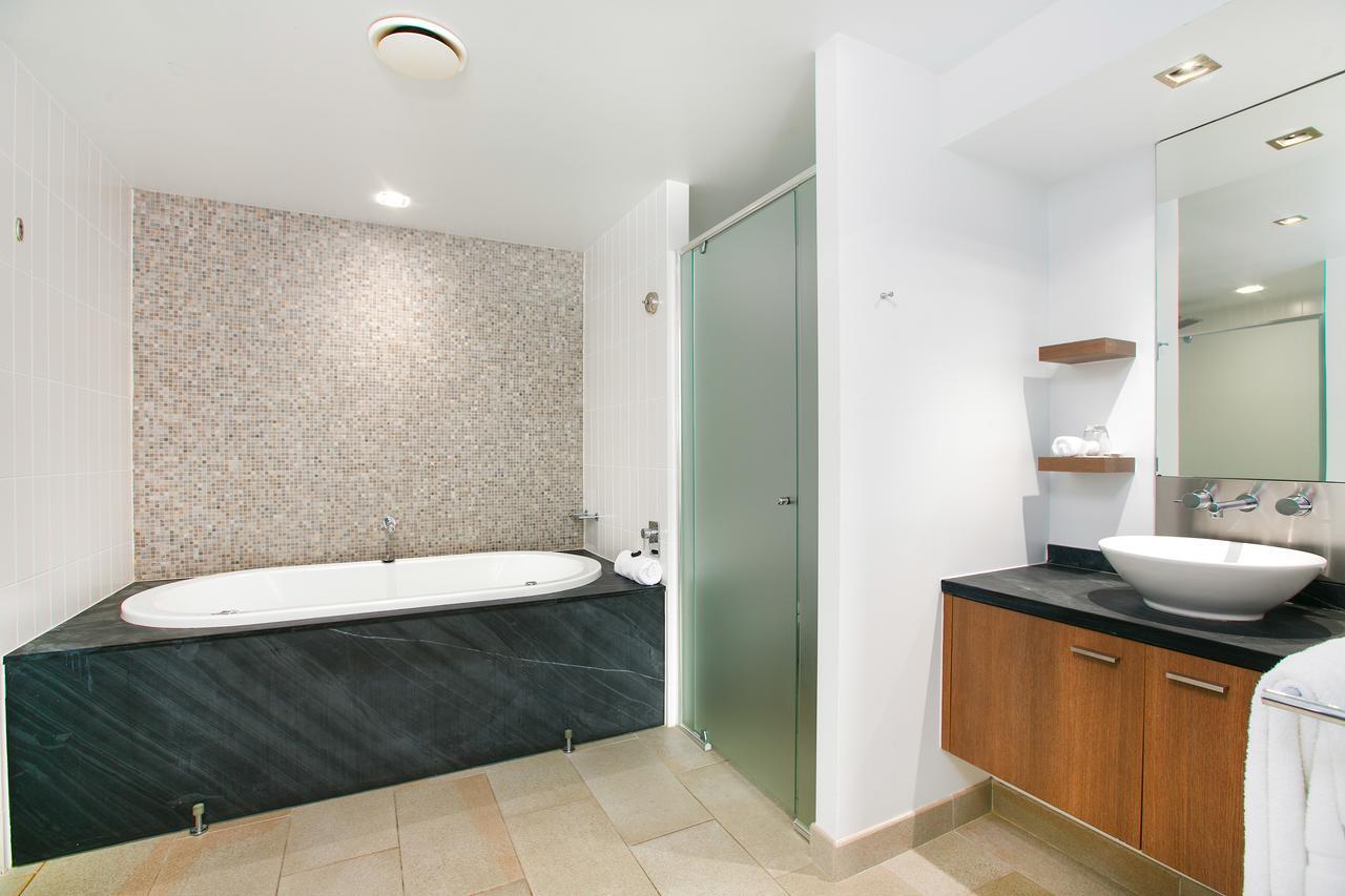 Elysium Private Apartments Triton By The Sea Palm Cove Esterno foto