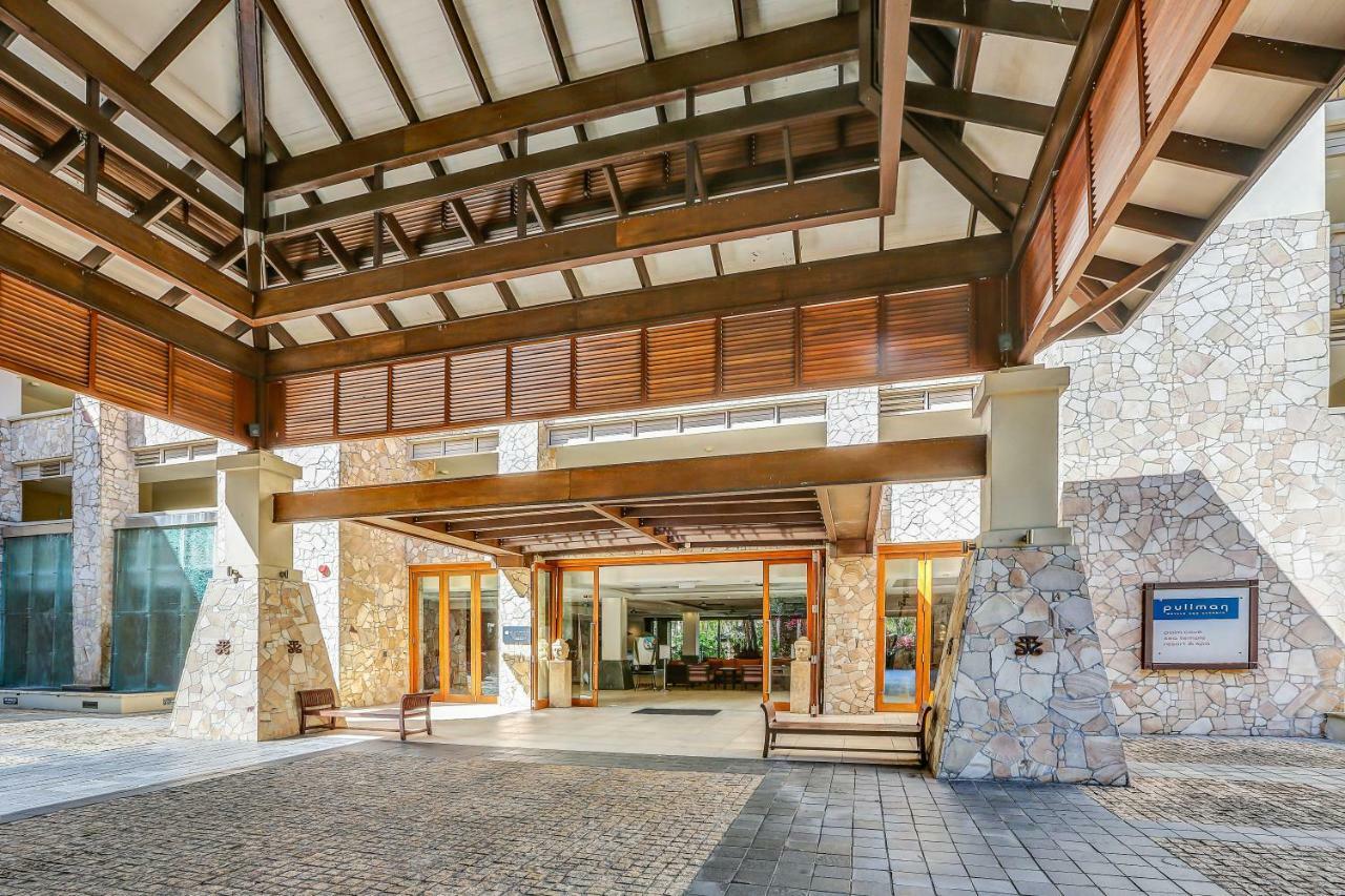 Elysium Private Apartments Triton By The Sea Palm Cove Esterno foto